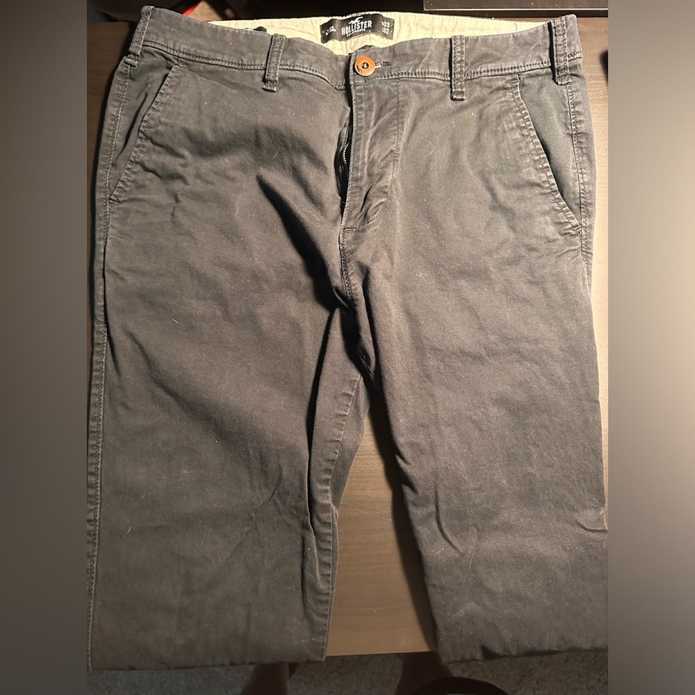 Hollister black khaki style pants W33L32